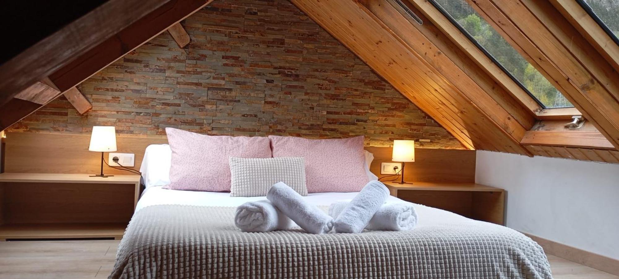 Precioso Atico Acogedor En Canfranc Luaran gambar